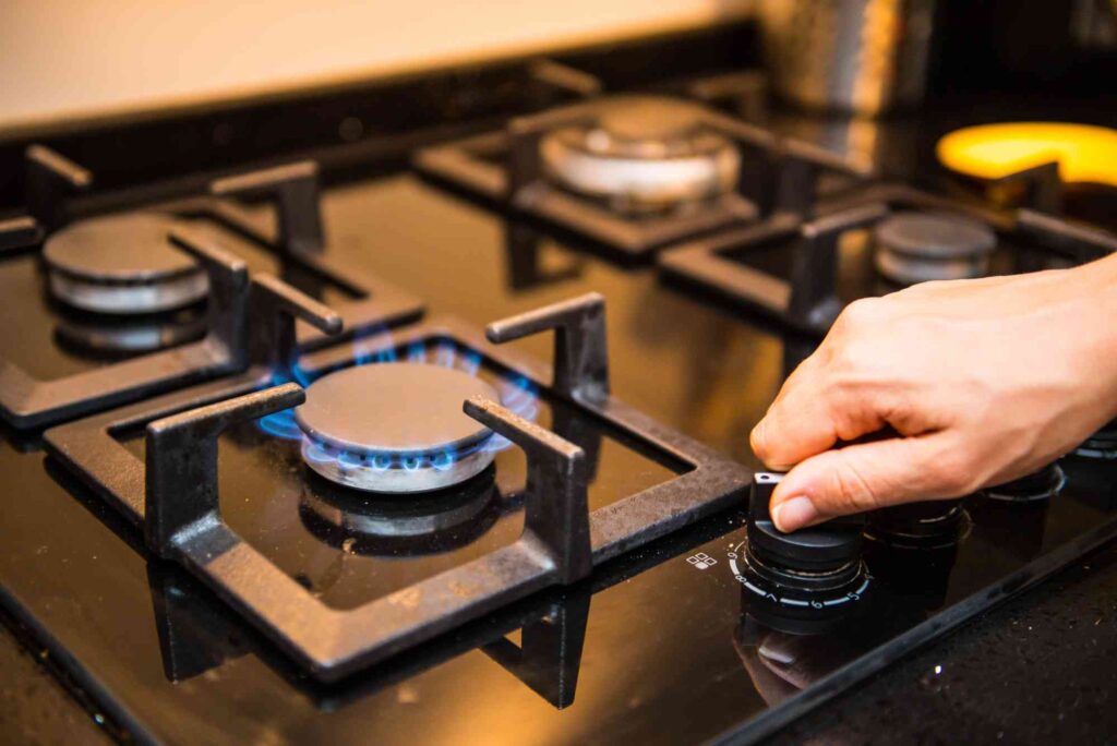 Humidity and Corrosion: Protecting Your Gas Stove from Dubai’s Weather Damage.