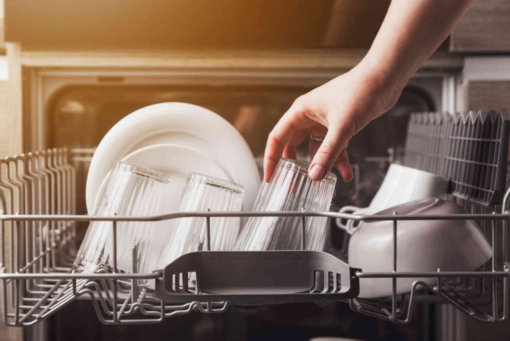 Decoding Dishwasher Error Codes – What Do They Mean?