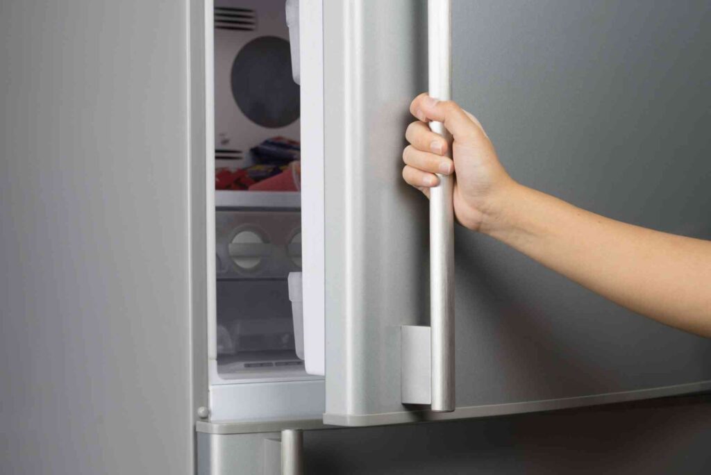 How to Handle Refrigerator Bulb Replacements