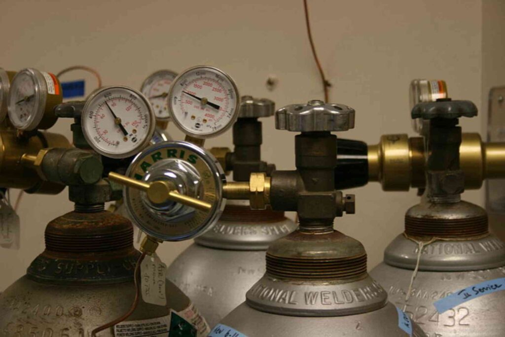 5 Signs Your Gas Regulator Needs Immediate Replacement!