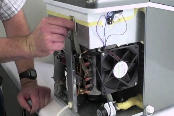 ice maker repair (3)